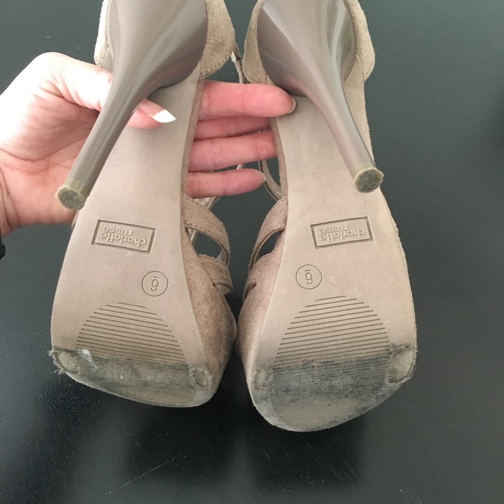 Nude Heels 🤩 - Picture 7 of 7